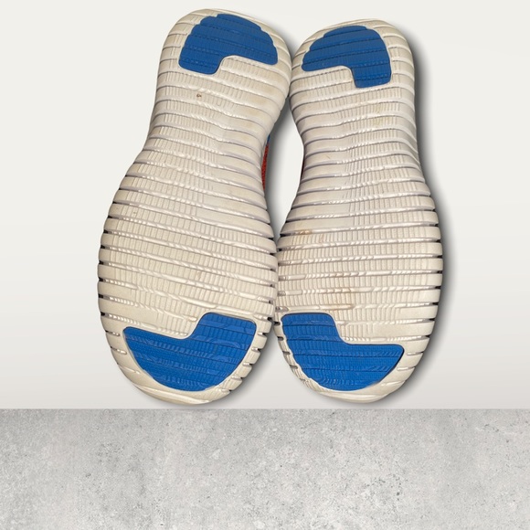 MARVEL Series New Balance Sneakers - Picture 4 of 5